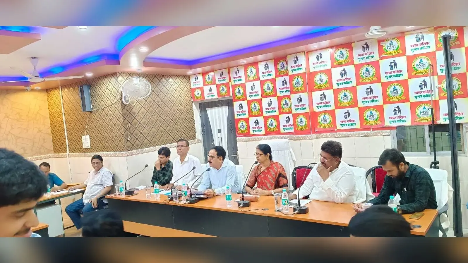 बरसात को लेकर माह के अंत तक हर हाल में नाला उड़ाही का दिया निर्देश