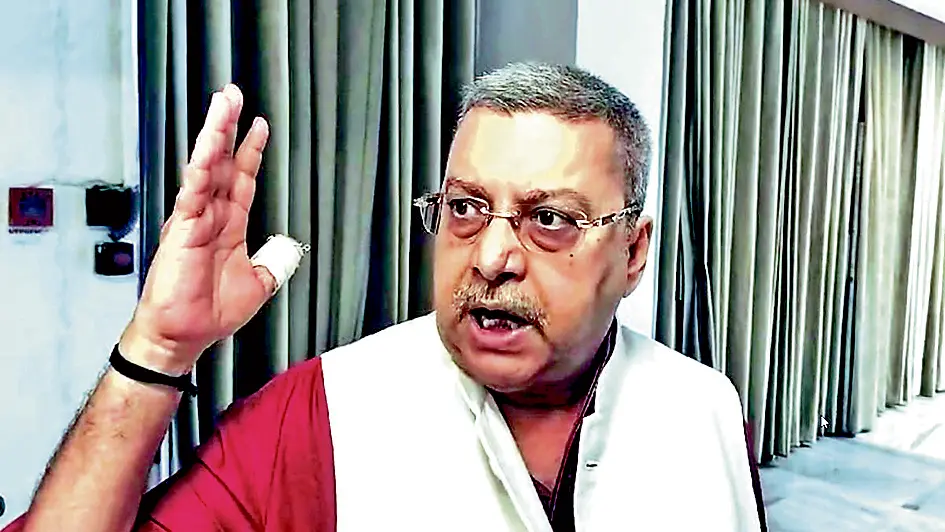 तृणमूल सांसद कल्याण बनर्जी ने आंदोलनकारी शिक्षकों को कहा ‘गुंडा’