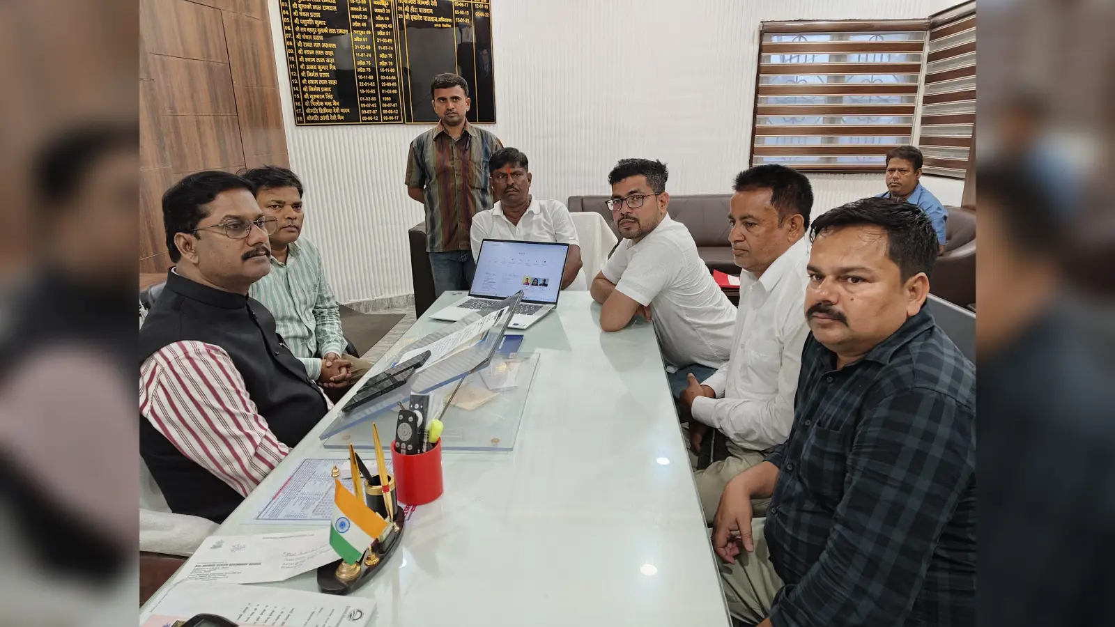 13 तेरह हजार घरों व प्रतिष्ठानों में नप ने लगाया क्यूआर कोड