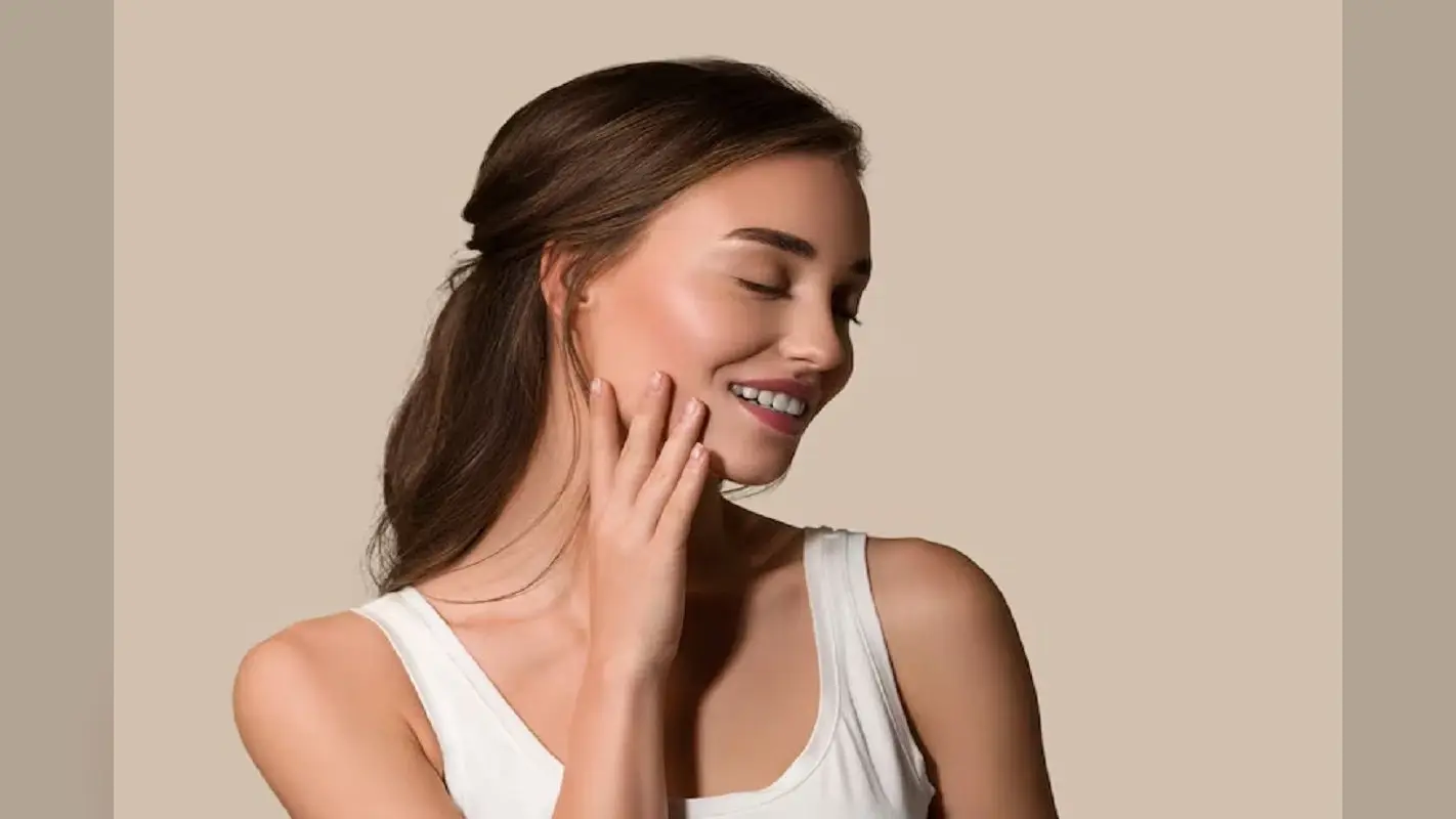 Night Skin Care: क्या आप भी रात में नहीं करते हैं चेहरे की सफाई, तो हो सकता है भारी नुकसान