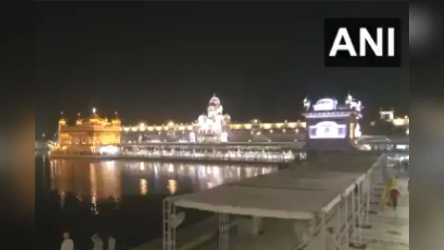 स्वर्ण मंदिर में पहली बार छाया अंधेरा, मॉक ड्रिल के दौरान दिखा अलग नजारा