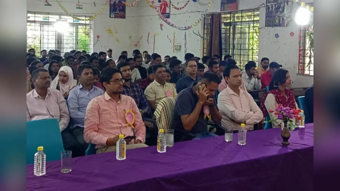 हजारीबाग के 18 आवासीय विद्यालय की छात्राओं पर खर्च होंगे 20 करोड़ रुपये, 15 मई तक मांगे गये निविदा