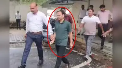 Jharkhand Liquor Scam: निलंबित IAS विनय चौबे ने खटखटाया हाईकोर्ट का दरवाजा, ACB की गिरफ्तारी को दी चुनौती