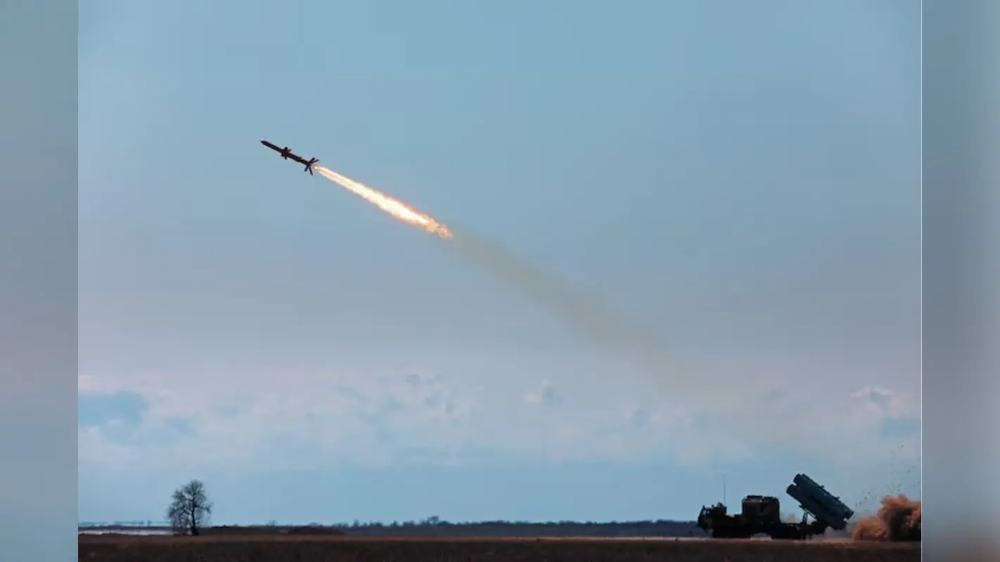 India Air Defence: भारत के वो घातक हथियार, जिनकी मार से आसमान में ही राख बन गईं पाक की मिसाइलें