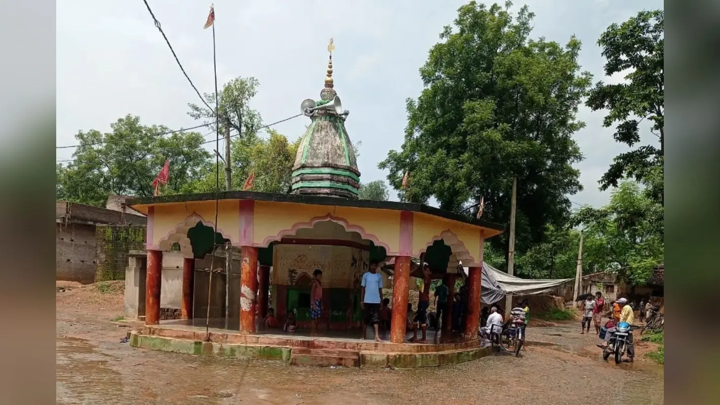 Jharkhand Village Story: झारखंड में यहां है पुलिसवालों का गांव, शिबू सोरेन के एक फैसले ने बदल दी थी किस्मत