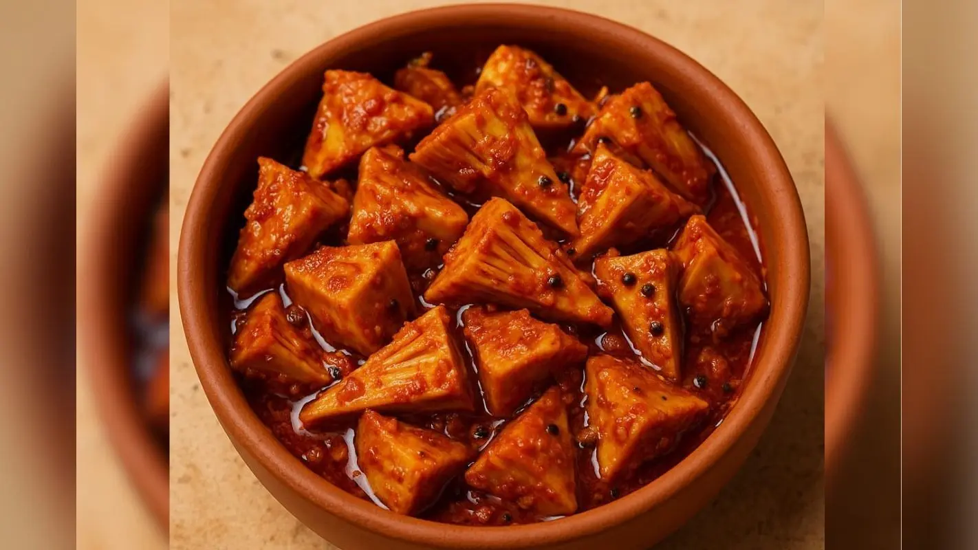 Kathal Ka Achar: खाने का बढ़ाएगा स्वाद, बस एक बार चख लीजिए कटहल का अचार