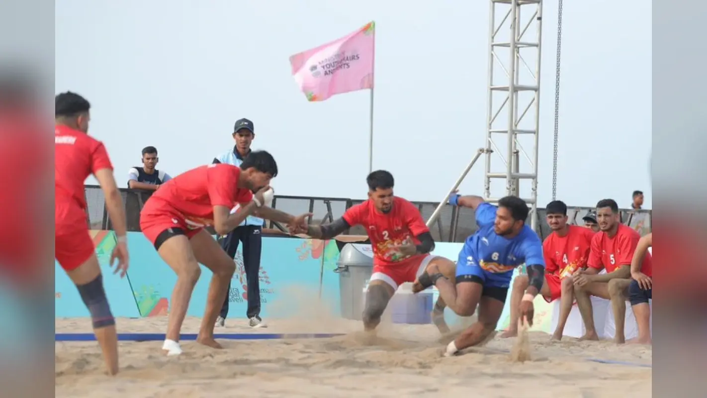 Beach Kabaddi: क्या होती है बीच कबड्डी, आम कबड्डी से कैसे है अलग और क्या हैं इसके नियम?