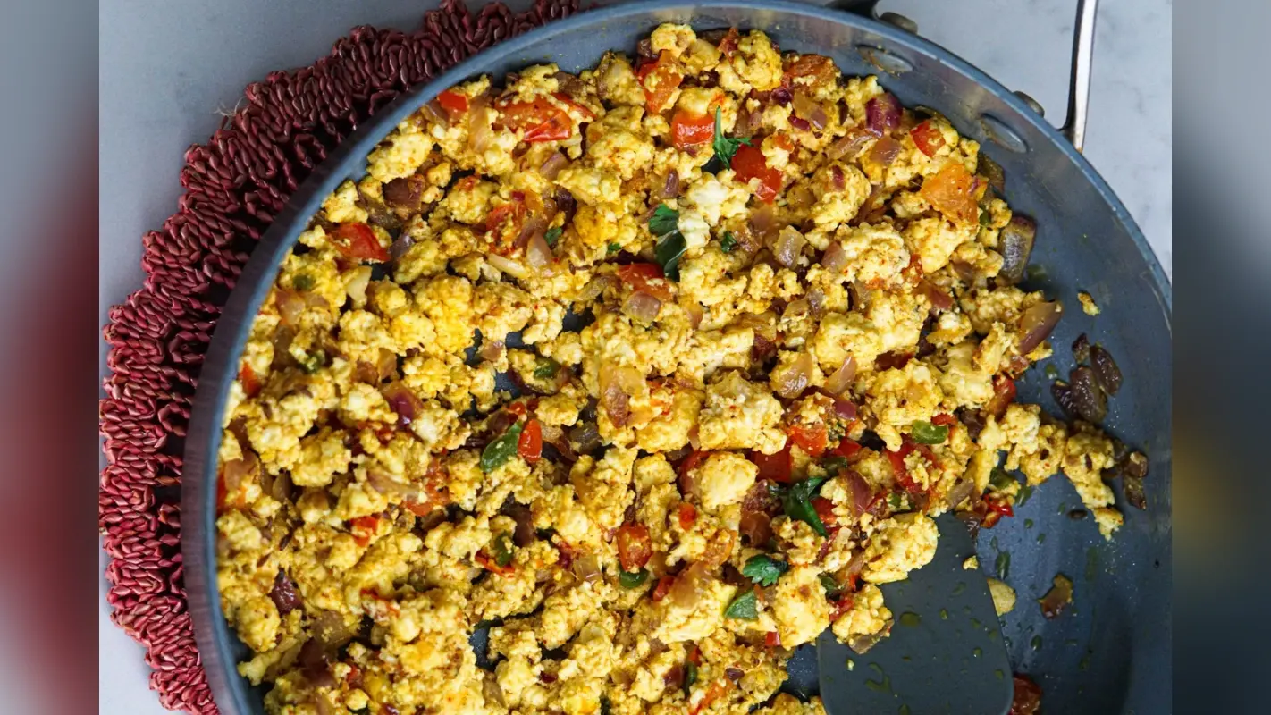 Paneer Bhurji Recipe: बच्चे या हसबैंड की टिफिन के लिए इससे हेल्दी कुछ नहीं, टेस्ट में बेस्ट