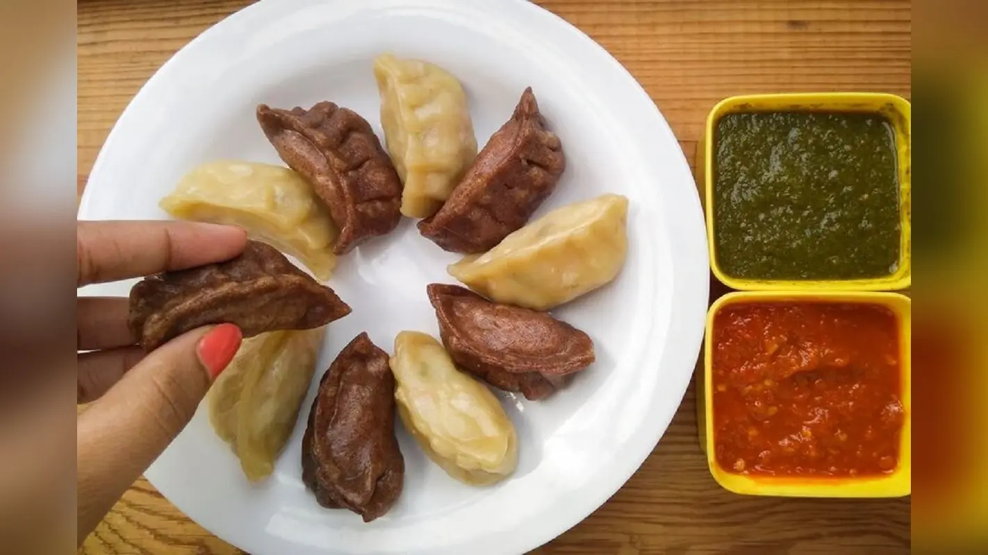 Ragi Momos: मैदे को कहें अलविदा, रागी के मोमो से घर में लाएं हेल्दी ट्विस्ट