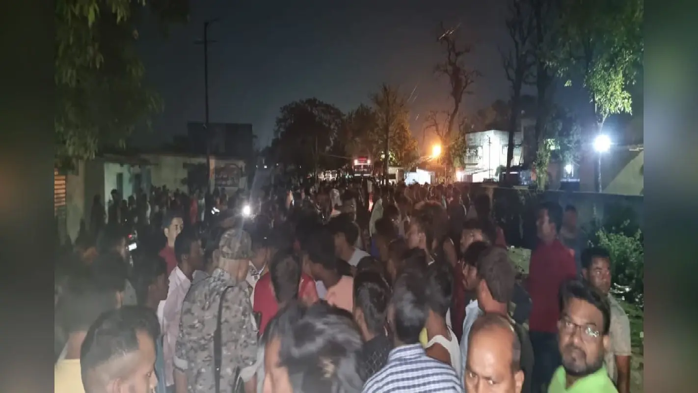 हजारीबाग में सड़क हादसा, अज्ञात स्कॉर्पियो ने दो युवकों को कुचला, मौत