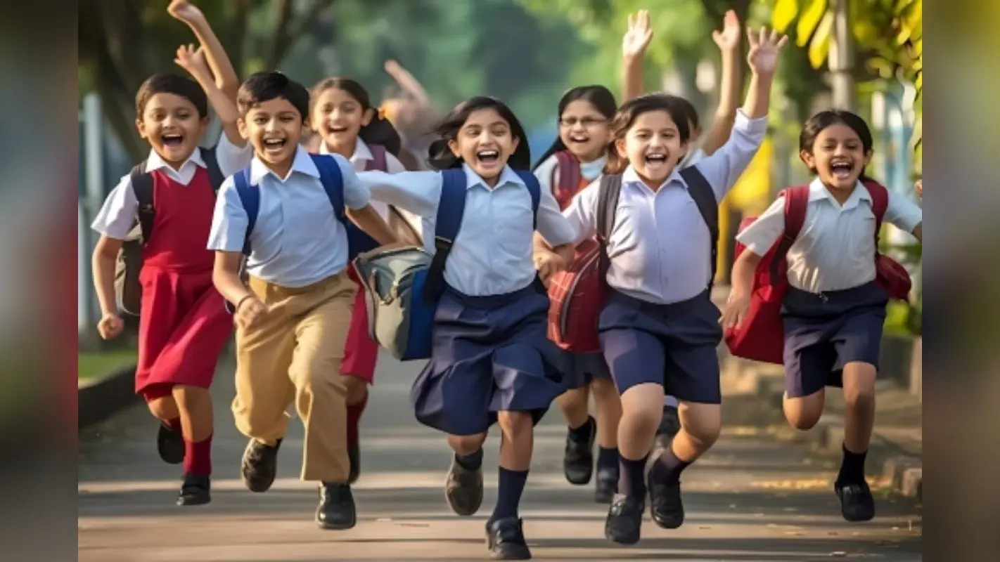 Summer Holidays: गर्मी की छुट्टियों का ऐलान, इस दिन से बंद हो जाएगा स्कूल