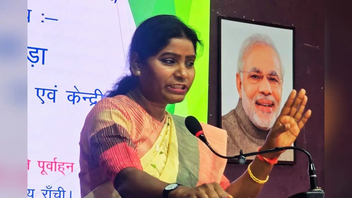 आशा लकड़ा ने की सिरमटोली फ्लाईओवर रैंप निर्माण रोकने की मांग, सरकार के साथ बैठक रद्द