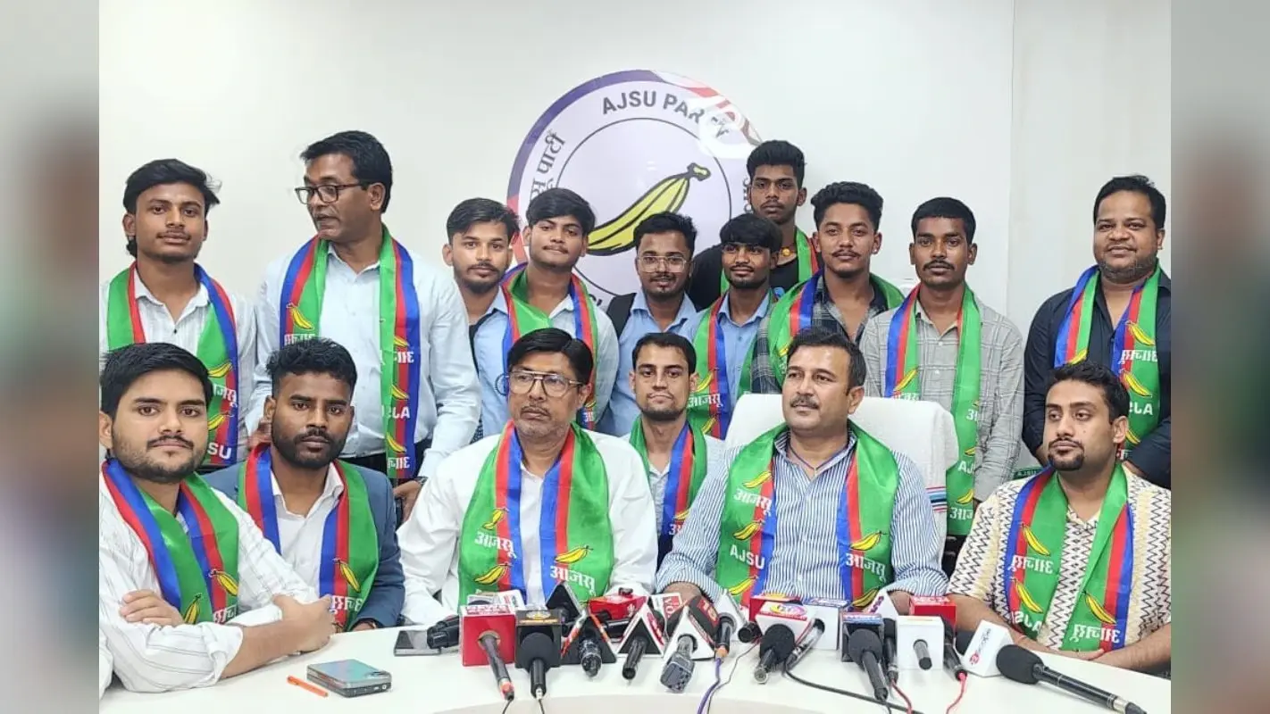 शिबू सोरेन के विचारों से भटक गया है JMM, आजसू मिलन समारोह में हेमंत सोरेन सरकार पर बरसे सुदेश महतो