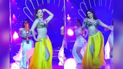Viral Video: तमन्ना भाटिया ने ‘कजरा रे’ पर जोरदार लगाए ठुमके, फैंस बोले- ऐश्वर्या से बेहतर…