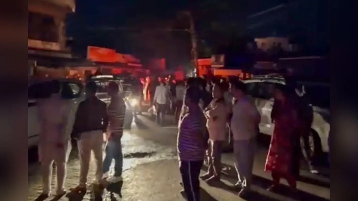 School College Closed: भारत-पाकिस्तान तनाव के बाद जम्मू-कश्मीर, पंजाब और राजस्थान में स्कूल-कॉलेज बंद