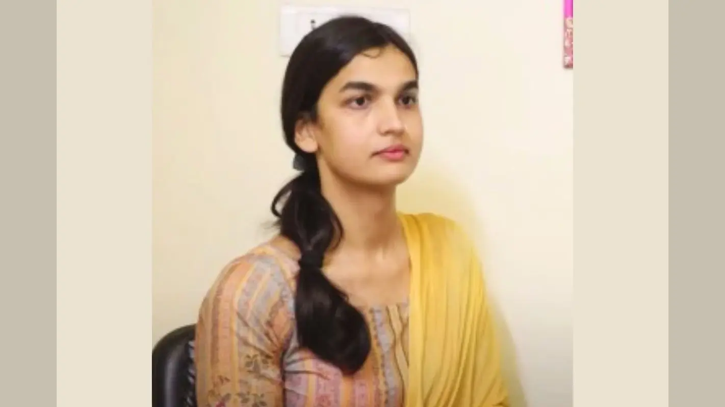 Success Story: लोग कहते थे ‘देखो छक्का जा रहा है’, आज कह रहे हैं सैल्यूट मैडम…पढ़िए ट्रांसजेंडर दिव्या ओझा की कहानी