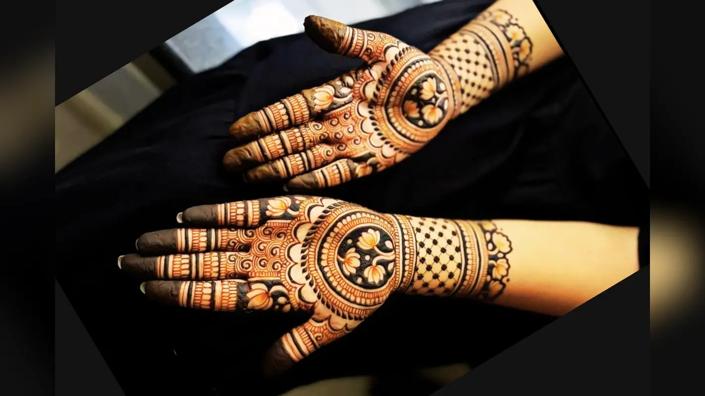 Latest Mehndi Design for Vat Savitri 2025: व्रत के दिन लगाएं ये 10 सुंदर मेंहदी डिजाइन मिलेंगे