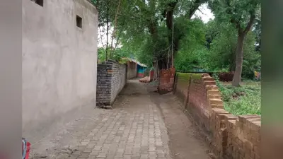 जमशेदपुर में पाइपलाइन बिछाकर काटी रसीद, लेकिन कनेक्शन देना भूल गए अफसर, पानी के लिए तरस रहे लोग