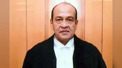 जस्टिस वर्मा की याचिका पर सुनवाई करते हुए सुप्रीम कोर्ट ने कहा-आपका आचरण विश्वास करने लायक नहीं…