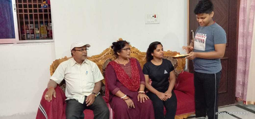 घर पर पढ़ाई कर छात्रा ने पैरामेडिकल व पॉलिटेक्निक में हासिल की सफलता