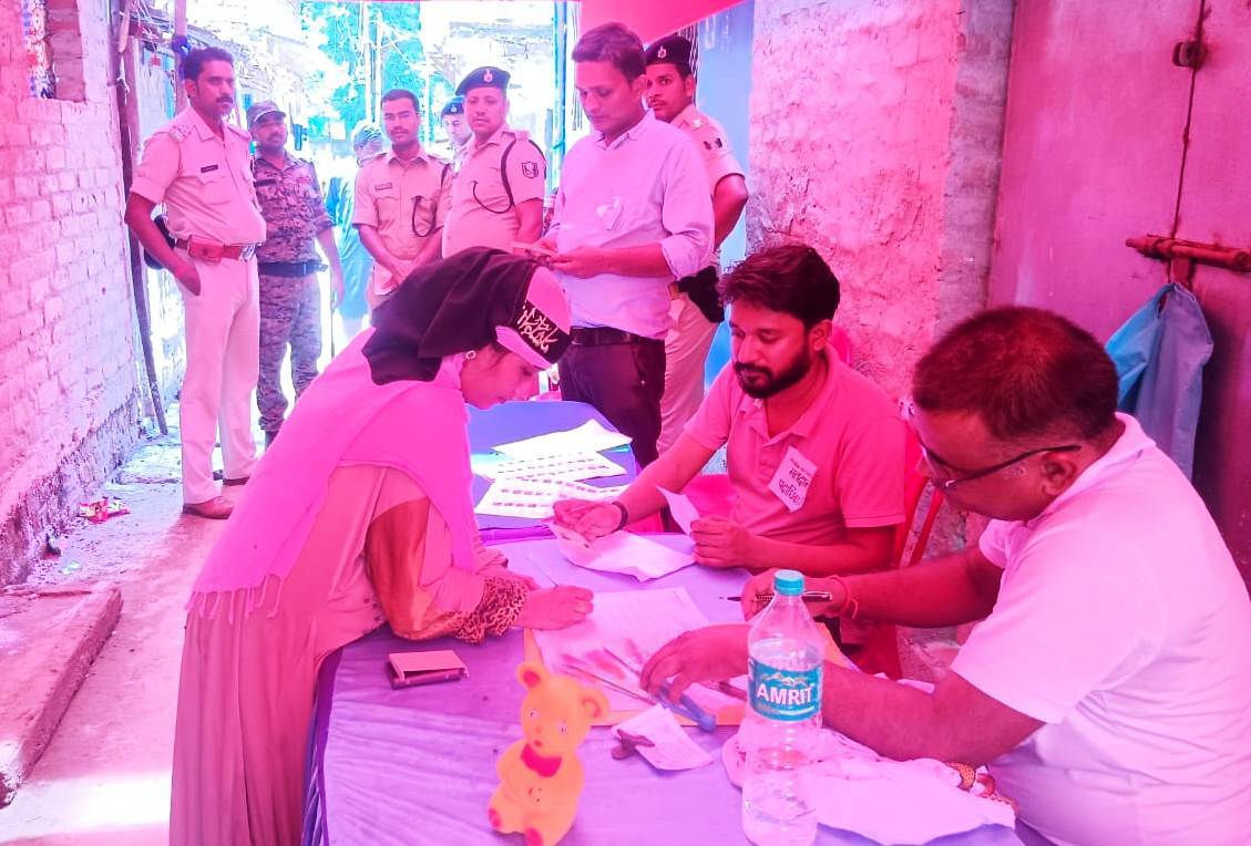 नगर निगम : वार्ड 21 के उपचुनाव में 32.43 प्रतिशत मतदाताओं ने डाले वोट