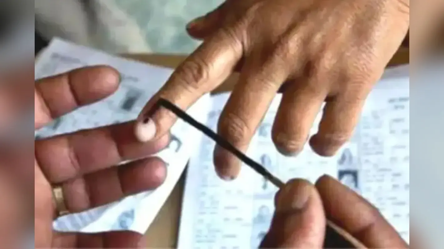 Bypolls 2025: केरल से बंगाल तक कई लोगों की किस्मत दांव पर, 5 सीटों के लिए मतदान जारी