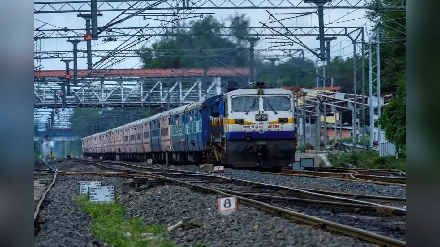 Bihar Train News: बापूधाम मोतिहारी से कनेक्ट होगा शिवहर, सीधी ट्रेन सेवा के लिए रूट सर्वे जल्द