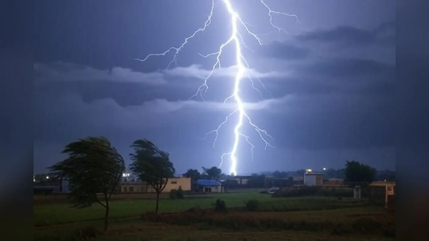 Bihar Rain Alert: अगले 48 घंटे बिहार के 23 जिलों में होगी भयंकर बारिश, IMD ने जारी किया डबल अलर्ट