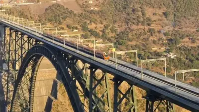 Chenab Railway Bridge: चिनाब रेलवे ब्रिज, एफिल टॉवर से ऊंचा, इंजीनियरिंग का अनोखा नमूना, पीएम मोदी आज करेंगे उद्घाटन