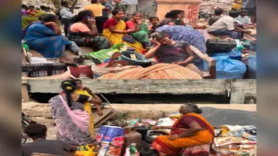 आंखों में आंसू, हाथों में टूटी उम्मीदें: देखिए कैसे उजड़ गया जंगपुरा का मद्रासी कैंप