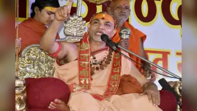 “बांके बिहारी मंदिर पर कब्ज़ा? शंकराचार्य का फट पड़ा गुस्सा… योगी सरकार को दी सीधी चुनौती!”