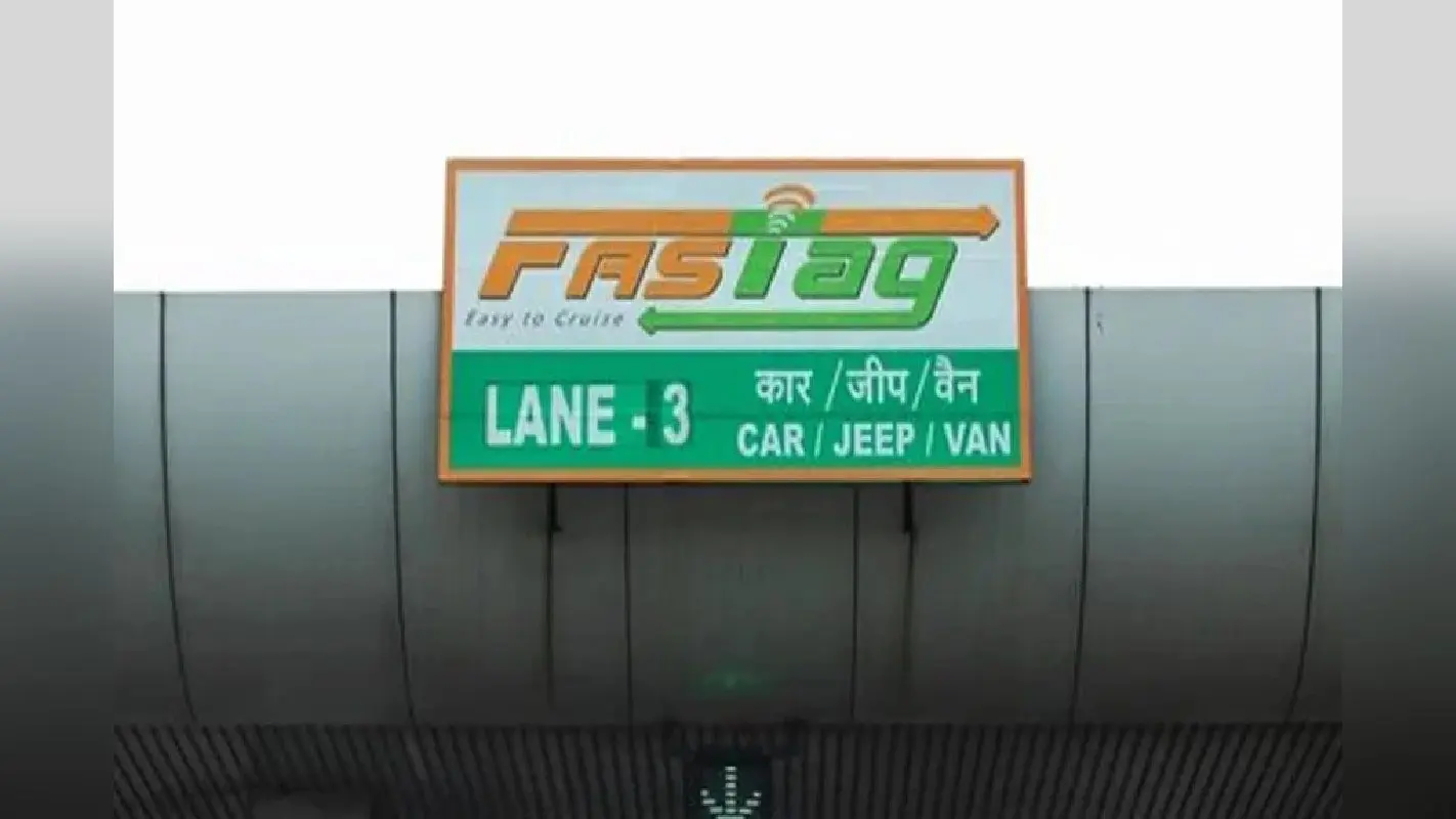 FASTag Annual Pass: गाड़ी मालिकों को फायदा तो टोल ऑपरेटरों को नुकसान, क्रिसिल ने किया आगाह