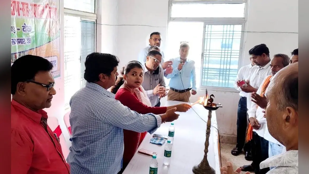 खरीफ फसलों की वैज्ञानिक विधि से खेती व जैविक खाद के उपयोग पर दी गयी जानकारी