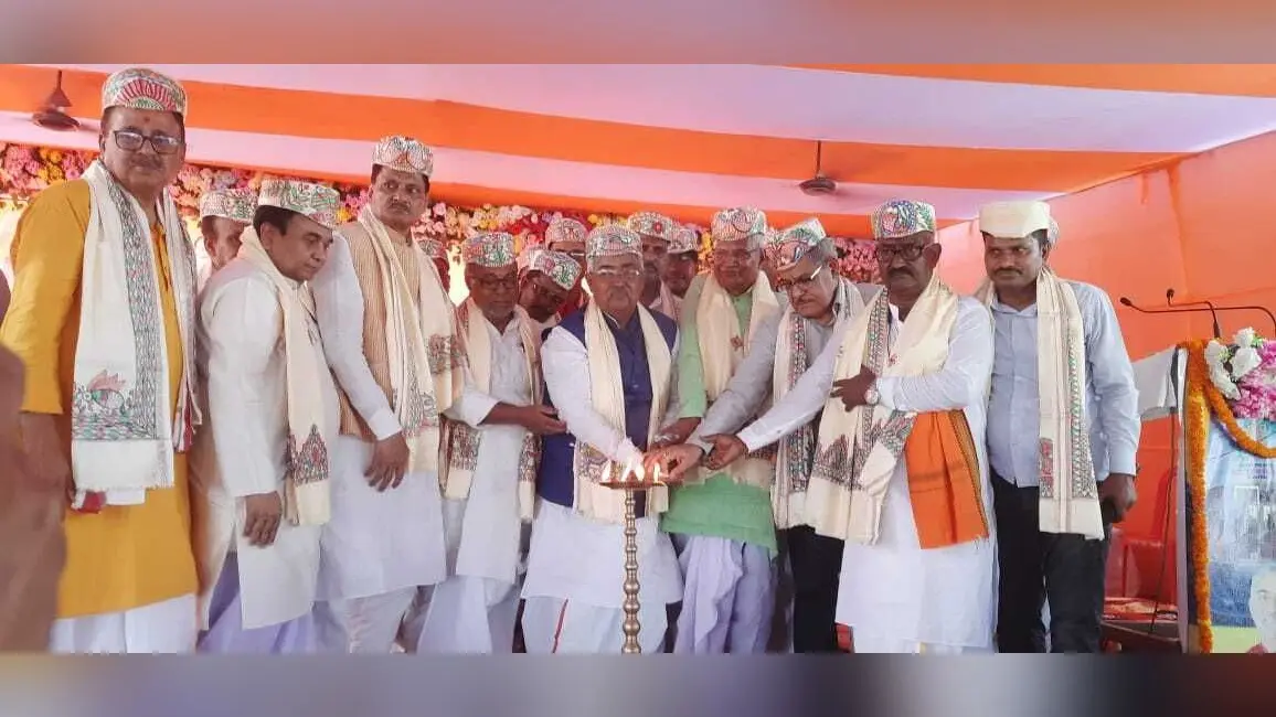 Madhubani News : बेनीपट्टी में नवनिर्मित विद्यापति टॉवर, संग्रहालय एवं उद्यान का विधायक ने किया लोकार्पण