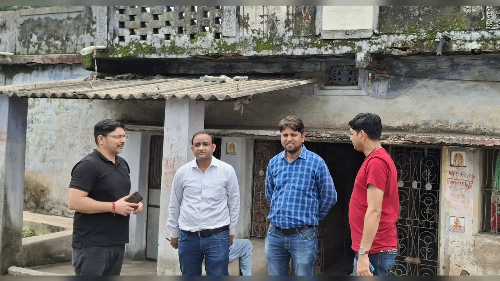 Jharkhand News : रामगढ़ में अवैध वसूली मामले में सीसीएल अफसर, कर्मी, कोयला लिफ्टर समेत आठ ठिकानों पर सीबीआइ का छापा