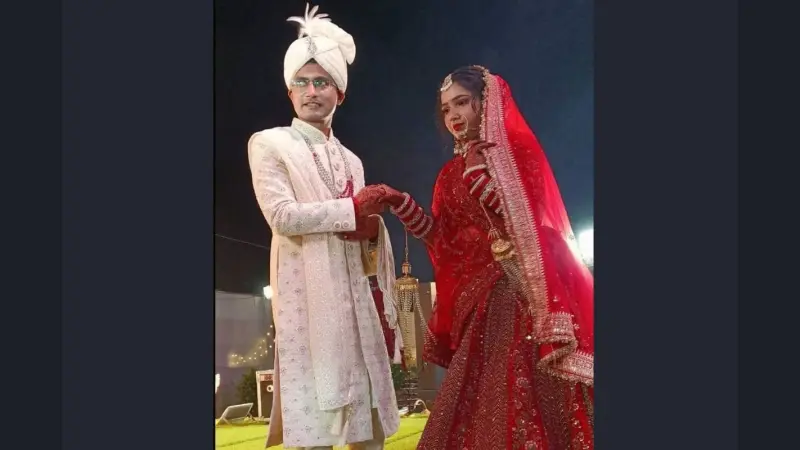 UPSC Topper Marriage Video: IAS दूल्हा शुभम ने जैसे ही उठाया BPSC टॉपर प्रियांगी का घूंघट, दुल्हन का रिएक्शन देख…