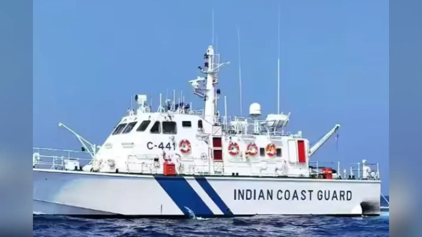Indian Coast Guard recruitment : इंडियन कोस्ट गार्ड ने मांगे नाविक व यांत्रिक के 630 पदों पर आवेदन