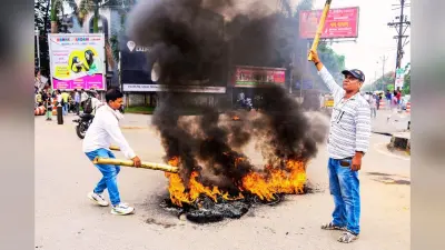 सिरमटोली फ्लाईओवर रैंप के विरोध में आदिवासियों के झारखंड बंद का मिलाजुला असर, रांची में सड़क जाम
