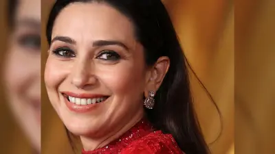 न जिम, न सख्त डाइट फिर भी करिश्मा कपूर क्यों लगती हैं बवाल, इस रूटीन को फॉलो कर आप भी रहें सुपरफिट