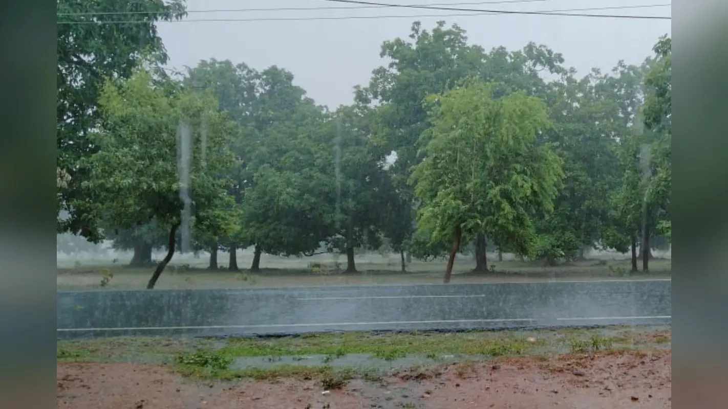 भीषण गर्मी के बीच Good News, भारी बारिश और वज्रपात का अलर्ट, झारखंड में Monsoon की एंट्री पर IMD का बड़ा अपडेट