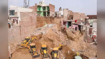 Mathura Building Collapsed: मथुरा में बहुमंजिला इमारत ढही, 3 लोगों की मौत, कई घायल