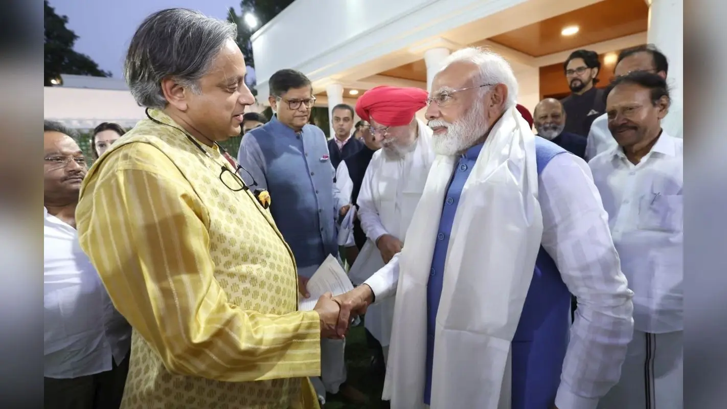 थरूर संग बात, मनीष से चर्चा और आनंद के साथ ठहाके… डिनर पर दिखा PM का दोस्ताना अंदाज, देखें वीडियो