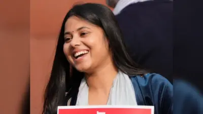 इन कपड़ों में कहर ढाती है रिंकू सिंह की मंगेतर प्रिया सरोज, देख लिया फोटो तो हो जाएगा हार्ट फेल
