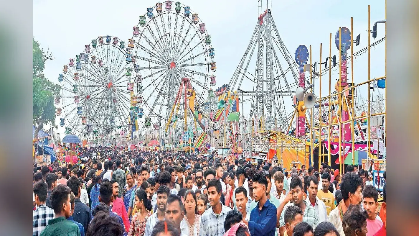 Rath Yatra 2025: बारिश भी नहीं रोक सकी भक्तों का उत्साह, भाई-बहन के साथ मुख्य मंदिर लौटे जगत के नाथ