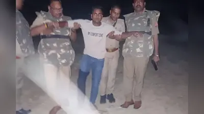 गोकशी के आरोपियों से दोहरी मुठभेड़, जवाबी फायरिंग में दो घायल