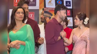 विक्की जैन ने सरेआम पकड़ लिया इस हसीना का हाथ… साइड में खड़ी अंकिता लोखंडे हुई आगबबूला, देखें Video