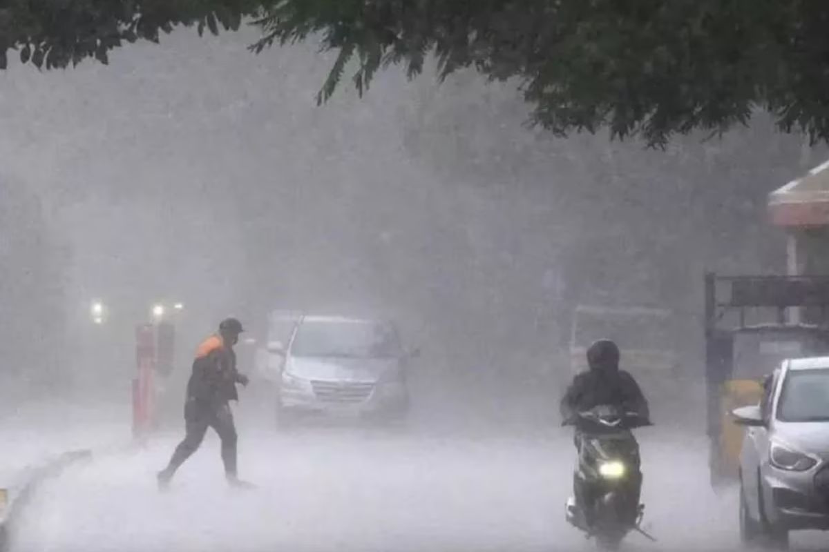 Bihar Mausam Samachar: बिहार में अगले 72 घंटे तक फ्लैश फ्लड का खतरा, IMD ने भारी बारिश और आंधी-तूफान का जारी किया अलर्ट