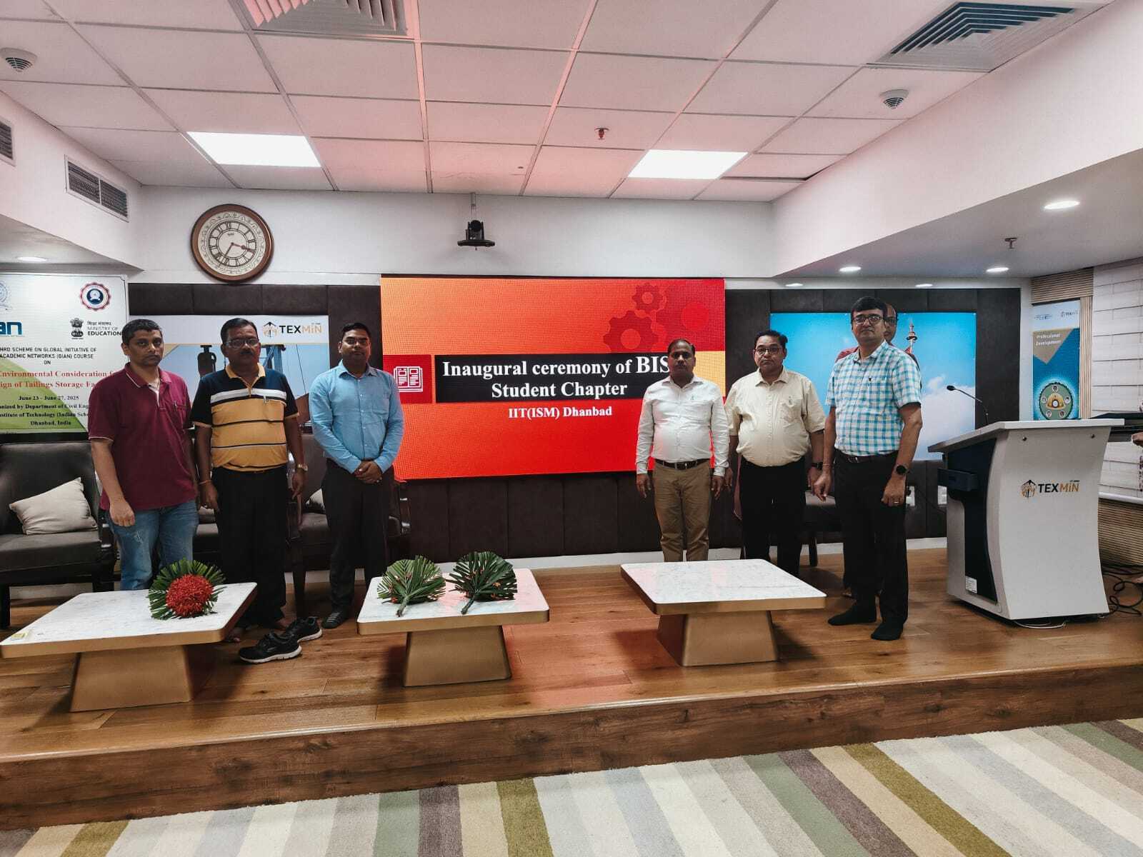 Jamshedpur News : आइआइटी (आइएसएम) धनबाद में बीआइएस स्टूडेंट चैप्टर सह कार्यशाला का उद्घाटन