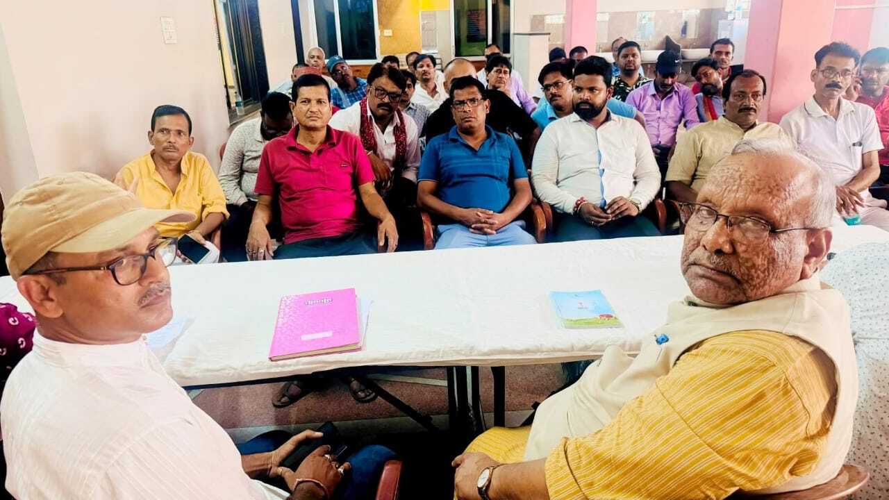 नगर उत्तर मंडल के 15 वार्ड के प्रभारी की घोषणा बैठक में की