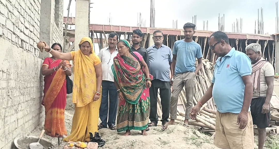 पंचायत सरकार भवन का निर्माण कार्य पूरा होने पर लोगों को मिलेगा लाभ